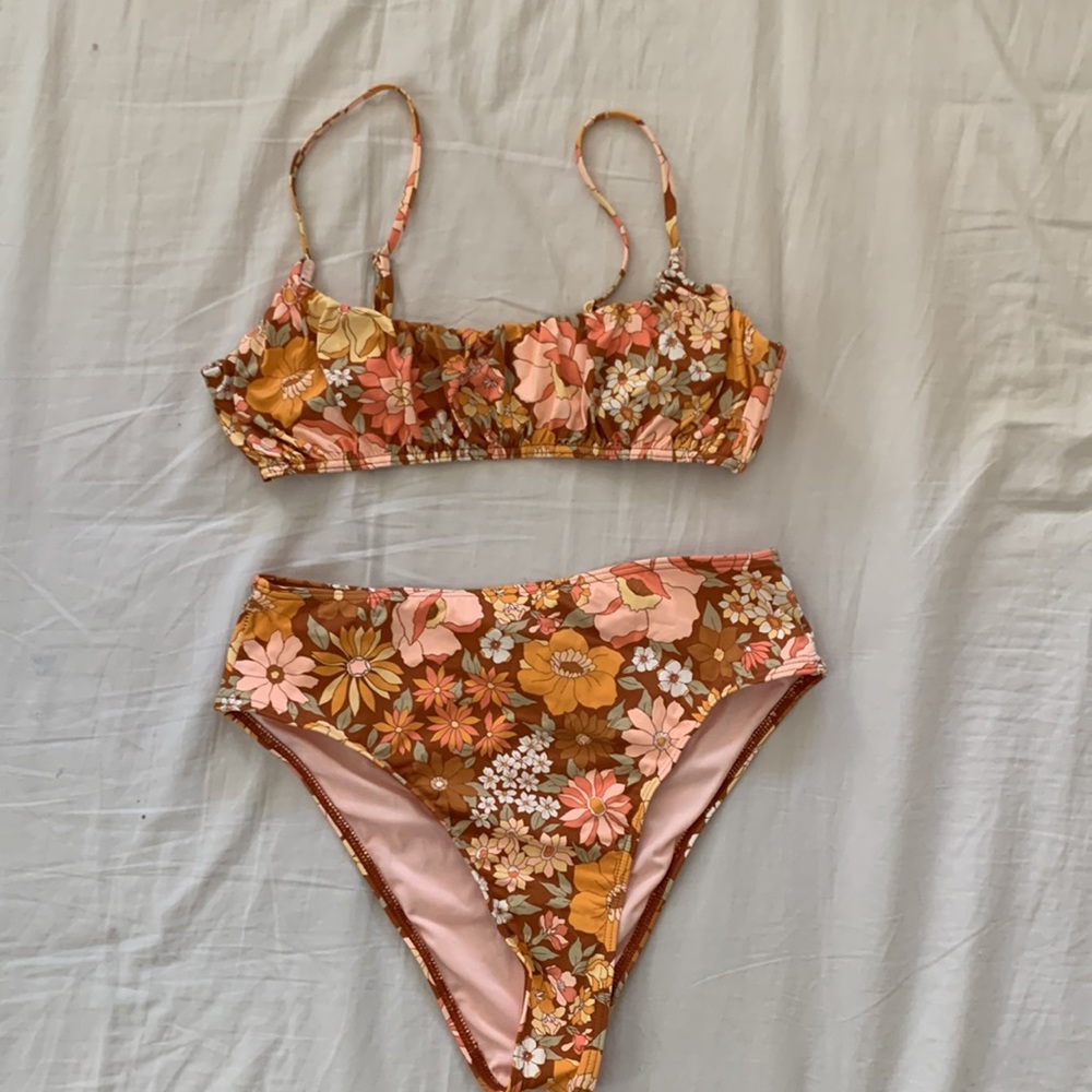 Salty Blonde x Billabong Back Then bikini